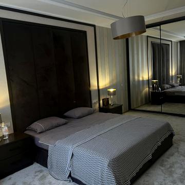 Кубанська вул., 8