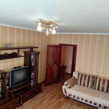 Миколи Лаврухіна вул., 5