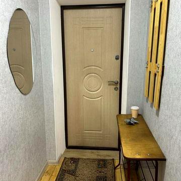 Сдам двух комнатную квартиру в центре города