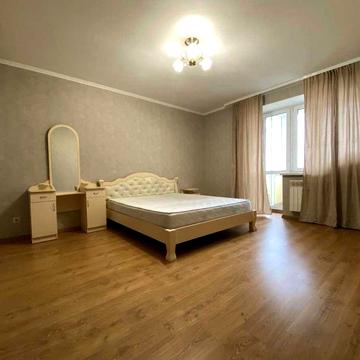 1-кімнатна квартира з балконом, з ремонтом, меблями та технікою! Є газ