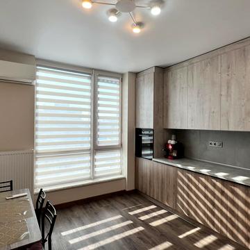 Євгена Коновальця вул., 37-А