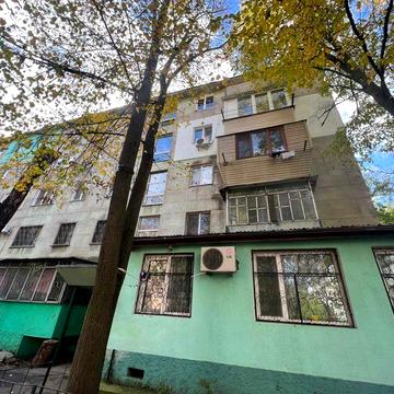 2-кімнатна квартира на вулиці Героїв Крут