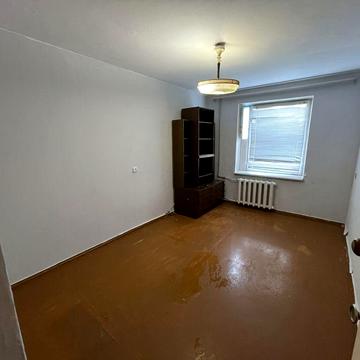 Сдаю 2х комнатную квартиру без мебели в Лесках.