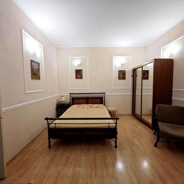 Єврейська вул., 19