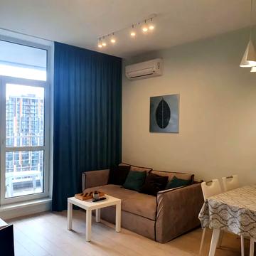 Джона Маккейна вул. (Івана Кудрі), 7