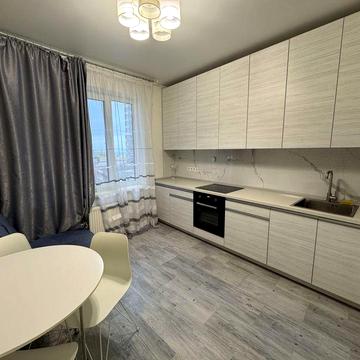 Сдам квартиру 32 Жемчужина Аркадия Каманина вид моря 2 этаж