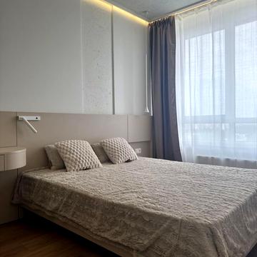 Причальна вул., 12