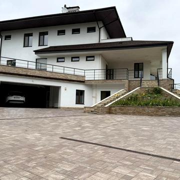 Ульяни Громової вул.