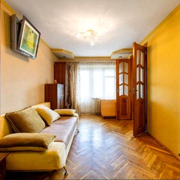 Оренда 3 кім квартири, вул. Братів Дужих ( Комарова)