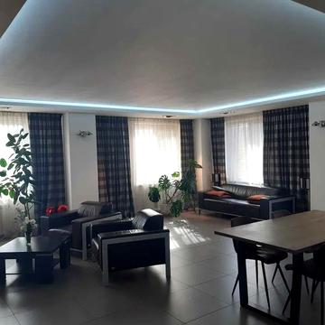 Велика Китаївська вул., 10-А