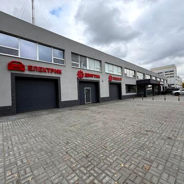 Сонячна Набережна вул. (Маршала Малиновського), 76