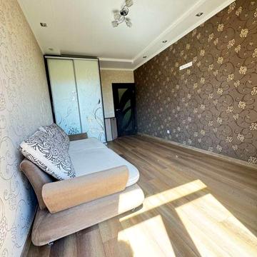 Регенераторна вул., 4