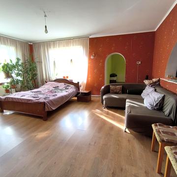 Петра Лещенка вул. (Комінтерну)