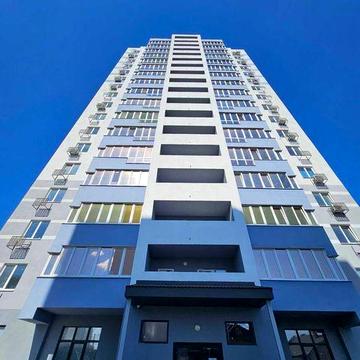 Оренда великої однокімнатної квартири в самому центрі міста