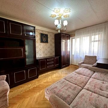 Покотило 3б, шв. Трамвай станція Гната Юри, двокімнатна кв.