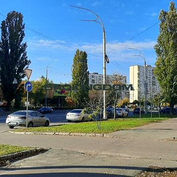 Йорданська вул. (Лайоша Гавро), 24