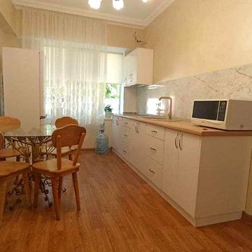 сдам дом  по Днепродороге , Кишинёвская, Золотой Треугольник