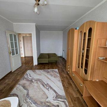 Сдам 1ю квартиру на Коммунаре