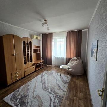 Сдам 1ю квартиру на Коммунаре