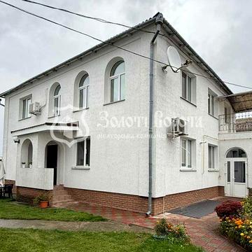 Будинок, 2пов. Гарний стан. смт Калинівка, Броварський район