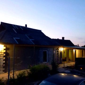 Продається будинок в с.Трепівка, недалеко від міста.ТОРГ