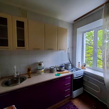 Будівельників вул., 3