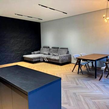 Виноградна вул., 2