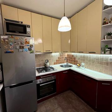 Космонавтів просп., 20