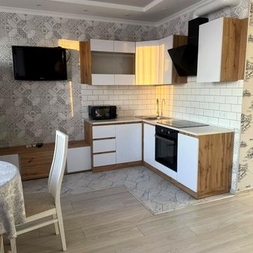 Академіка Сахарова вул., 3-Б