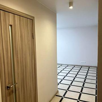 Продам однокімнатну квартиру в центрі міста