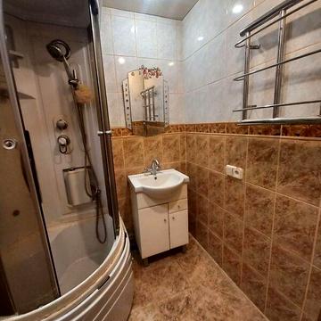 Продаж 3к Квартира Побєдоносцева Юрія бульвар