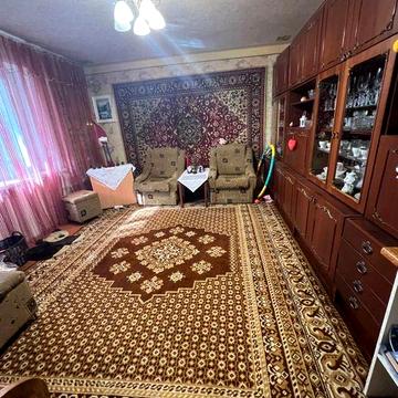 АН продаж трикімнатна квартира вул. Західнодонбаська ЖК Осбб