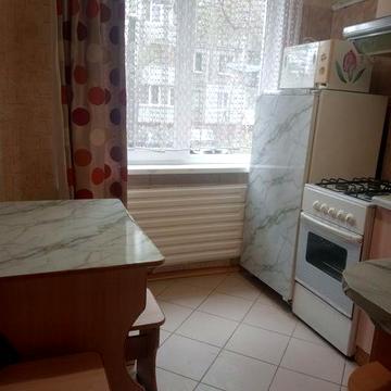 Оренда двокімнатної,р-н Любецької