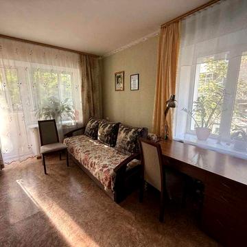 Продам 1 к. квартиру ул.20 лет Победы ж/м Приднепровск