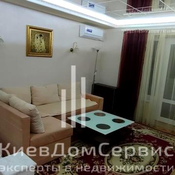 Велика Васильківська вул. (Червоноармійська), 45