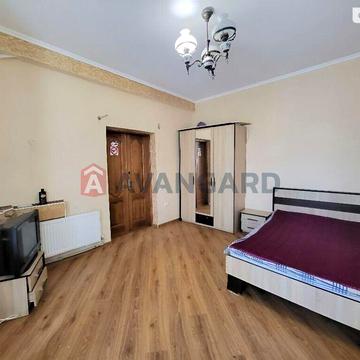 Продається квартира на Ближньому Замості