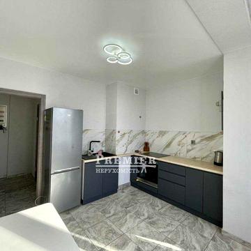 Квартира с ремонтом в новом доме Таирова