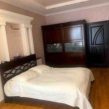 Довгострокова оренда 2к - 80 мкв центр, ЖК "Пори Року" моноліт, бізнес