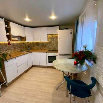 Продаж 1/2 будинку, 3к, 52м2, в самому центрі міста, ТЕРМІНОВО!
