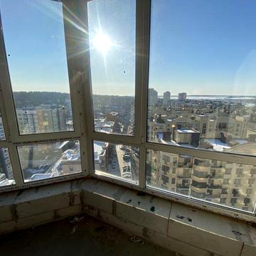 Видова квартира на газу з мінімальним оформленням!