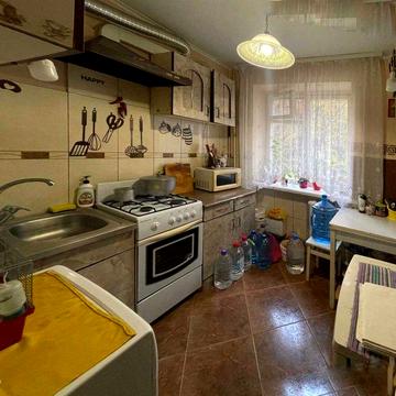 Продаж 1-кімнатної квартири у Львові, вул. Роксоляни