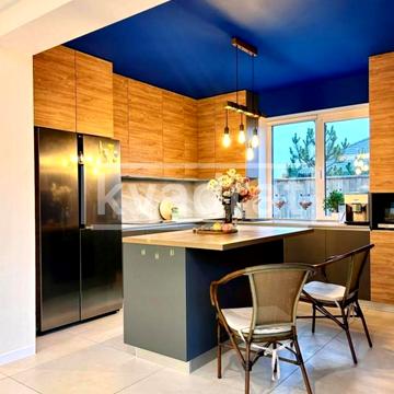 Центральна