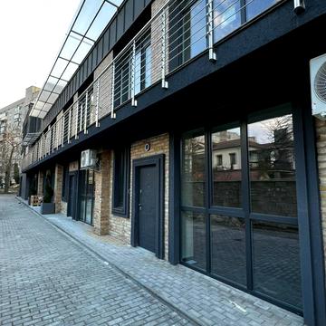 Клима Савура вул., 15