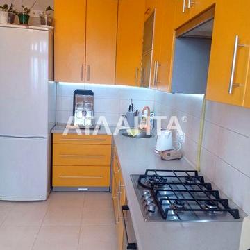 Продам двокімнатну квартиру з ремонтом і меблями  вул. Каховська, 27