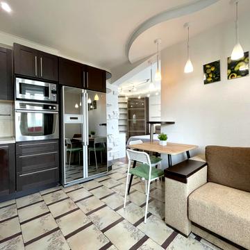 Феодосійський пров., 14