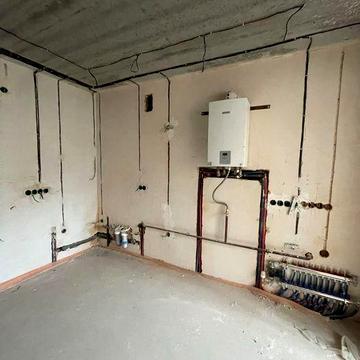 Повноцінна 3 к квартира 92 м.кв.+ комора 3 м.кв., газ, біля парку