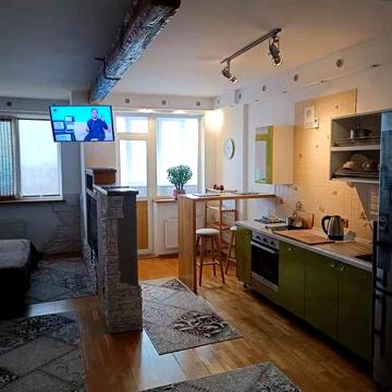 Однокімнатна квартира за адресою Наталії Ужвій, 12.