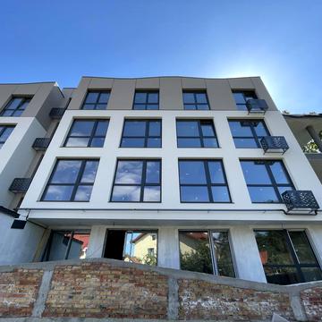 Петра Лодія вул., 6