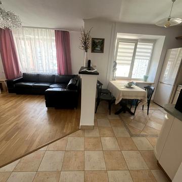 Юрія Липи вул., 12