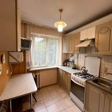 Продаж 3-кім. квартири, вул. Патона (р-н «Арсену»)